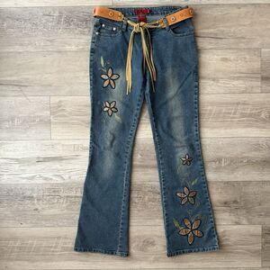 Vintage 90s Y2K Embroidered Floral Flare Leg Jeans 7 Bohemian Hippie Fringe Belt